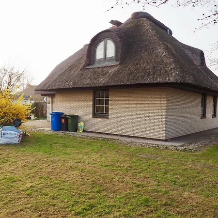 Reetkate Am Holiday home *